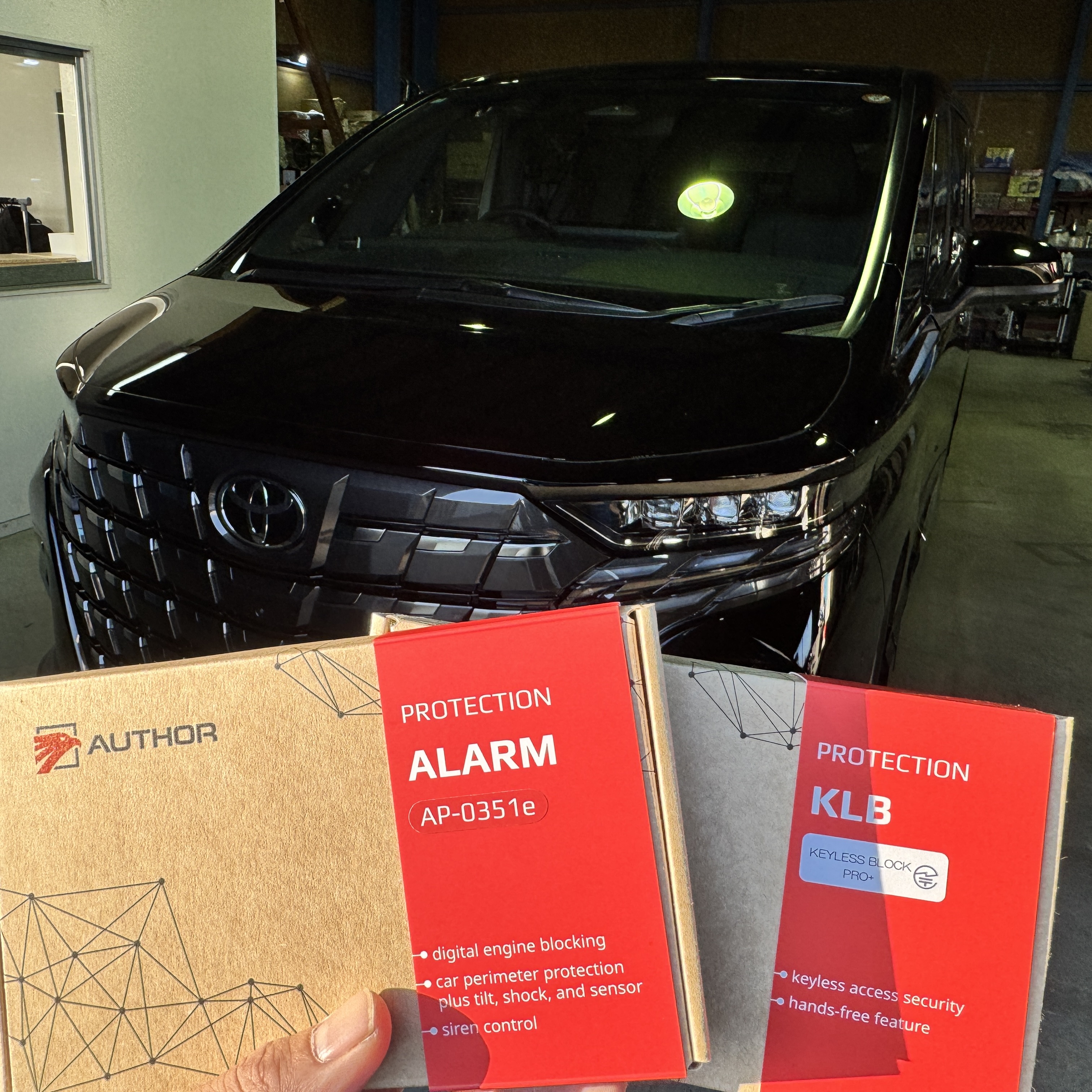 トヨタ/アルファード|「IGLA ALARM」「KEYLESS BLOCK PRO+」|取り付け