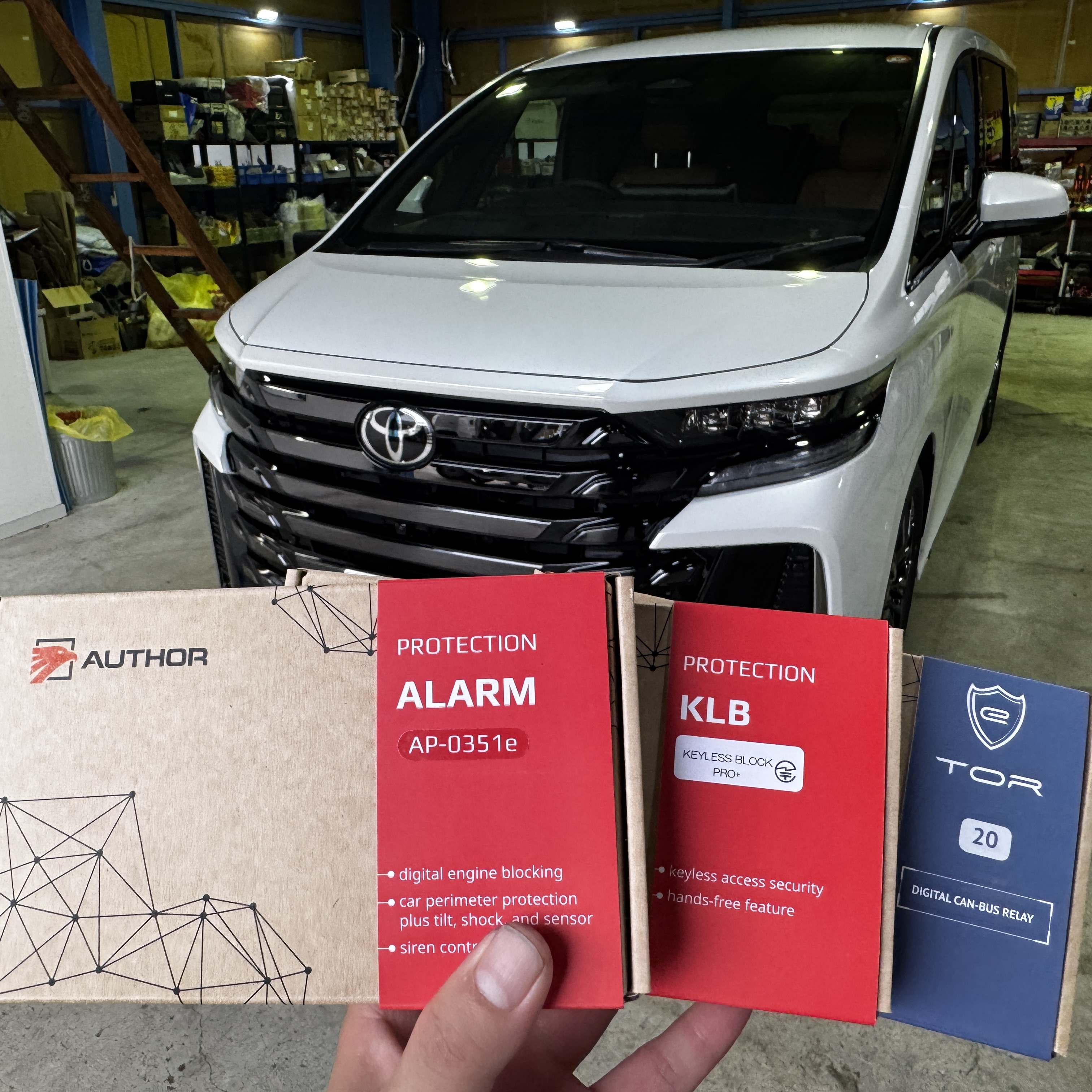 トヨタ/ヴェルファイア|「IGLA ALARM」「KEYLESS BLOCK PRO+」「TOR」